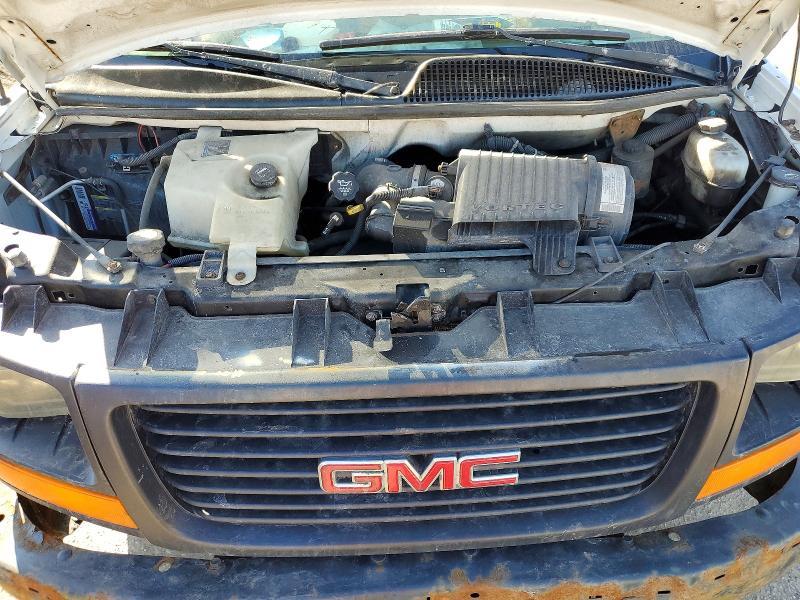 2005 GMC Savana G2500