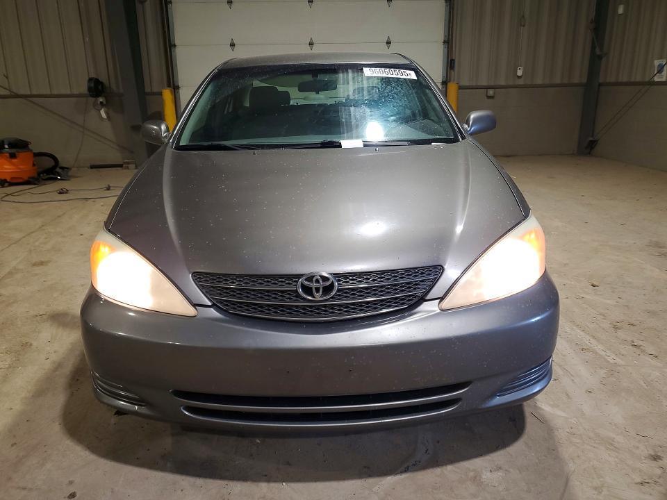 2004 Toyota Camry