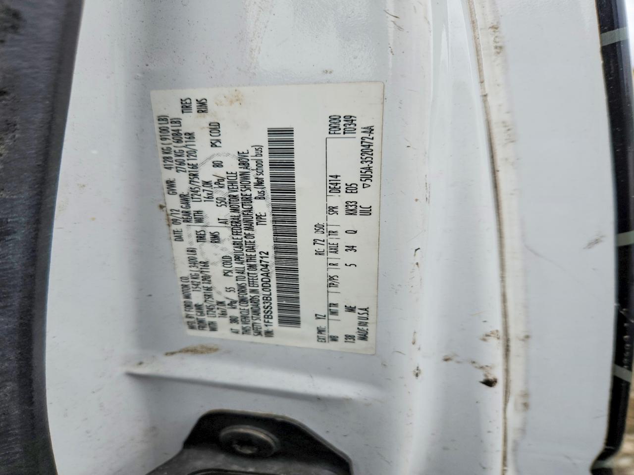 2013 Ford Econoline E350 Super Duty Wagon