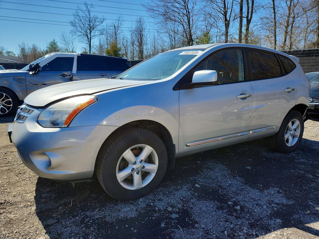 2013 Nissan Rogue s