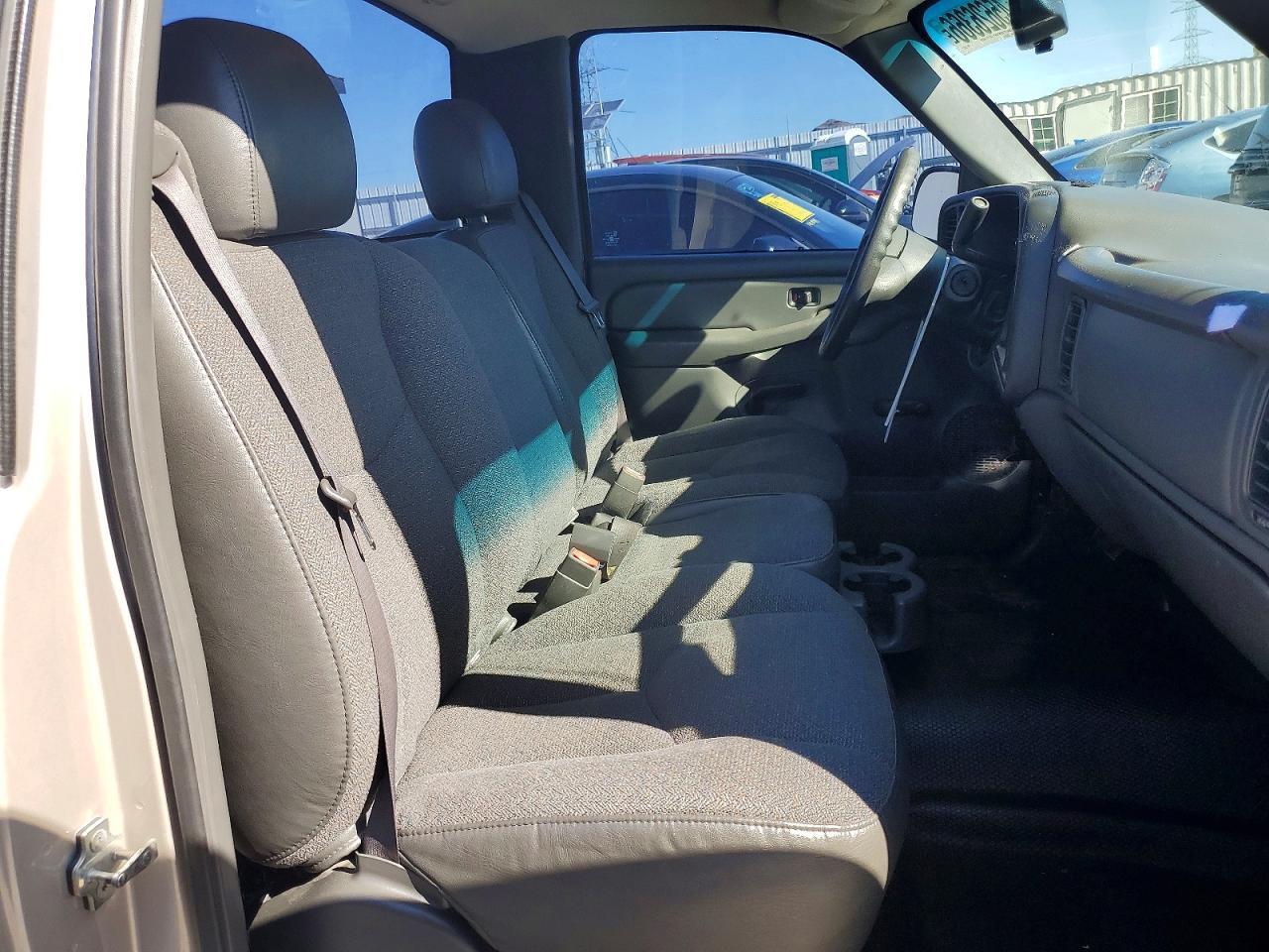 2004 Chevrolet Silverado C1500