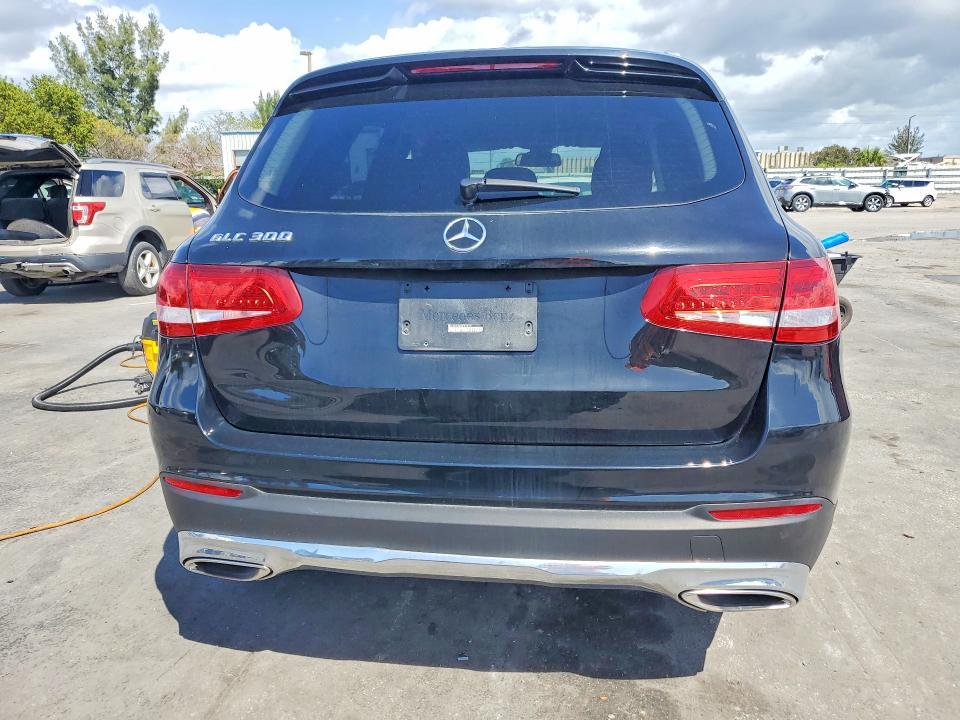2016 Mercedes-Benz Glc 300