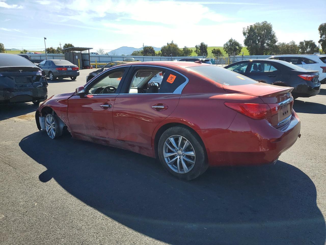 2015 Infiniti Q50 Base