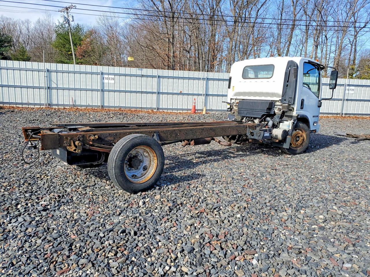 2015 Isuzu NPR HD Truck Cab AND Chassis