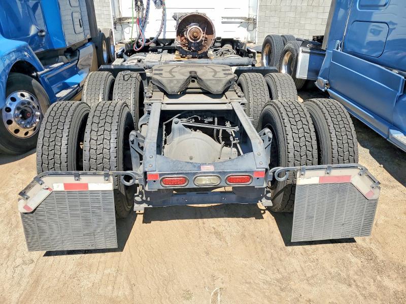 2021 Volvo VNR Semi Truck