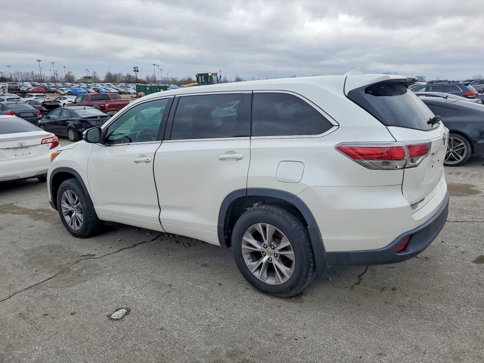 2015 Toyota Highlander le Plus