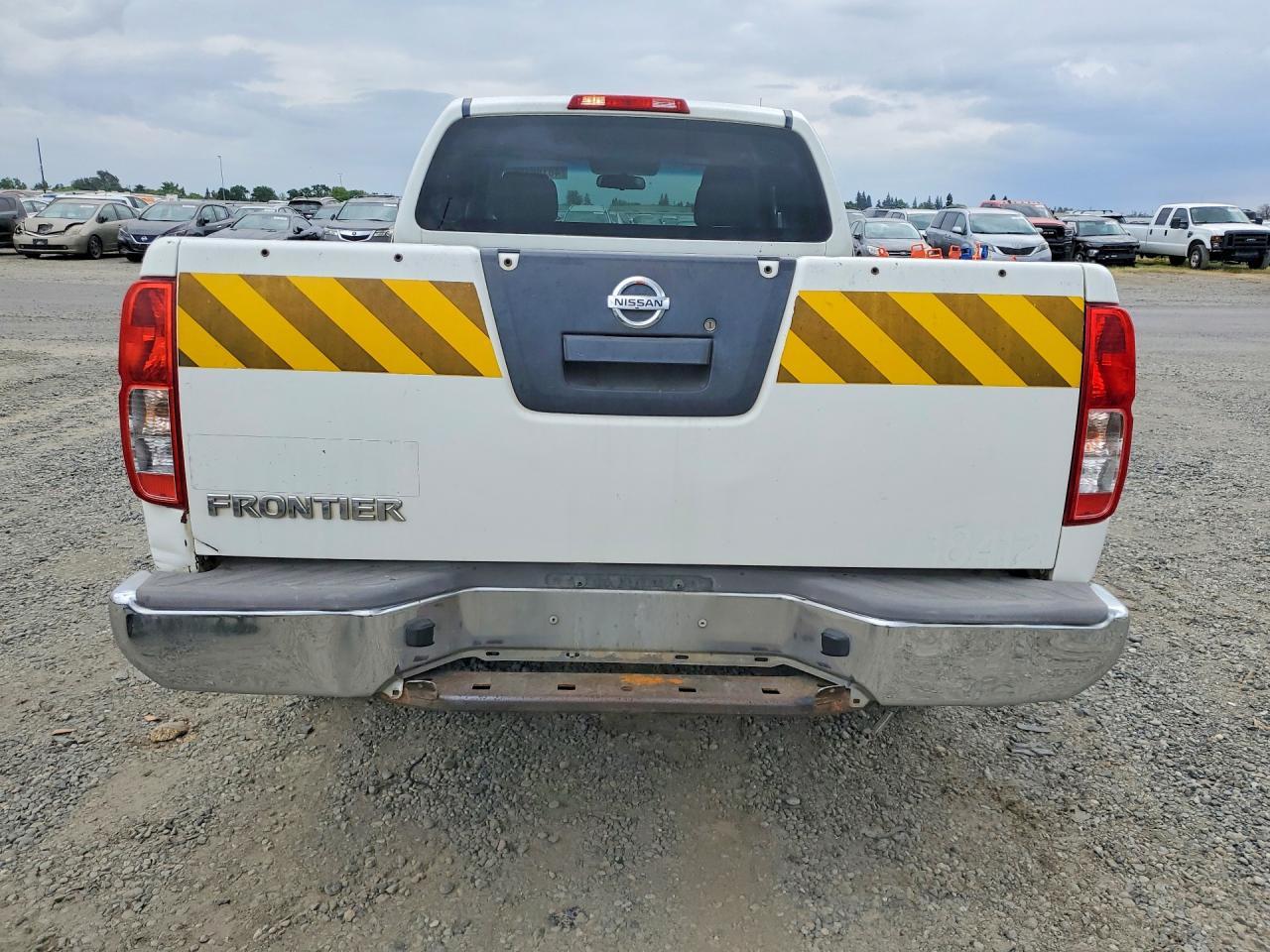 2013 Nissan Frontier S
