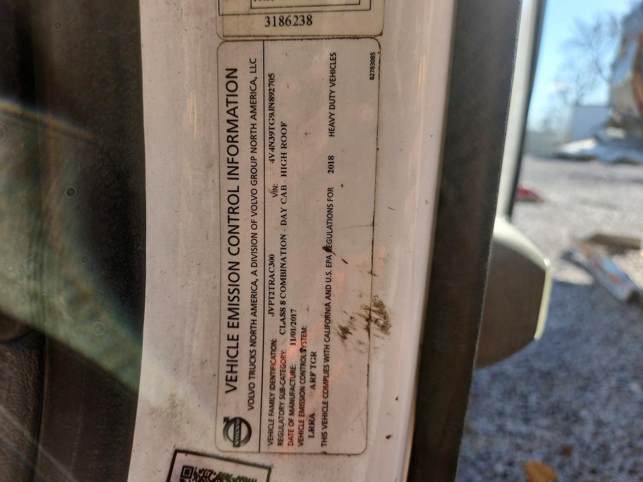 2018 Volvo VNL Semi Truck