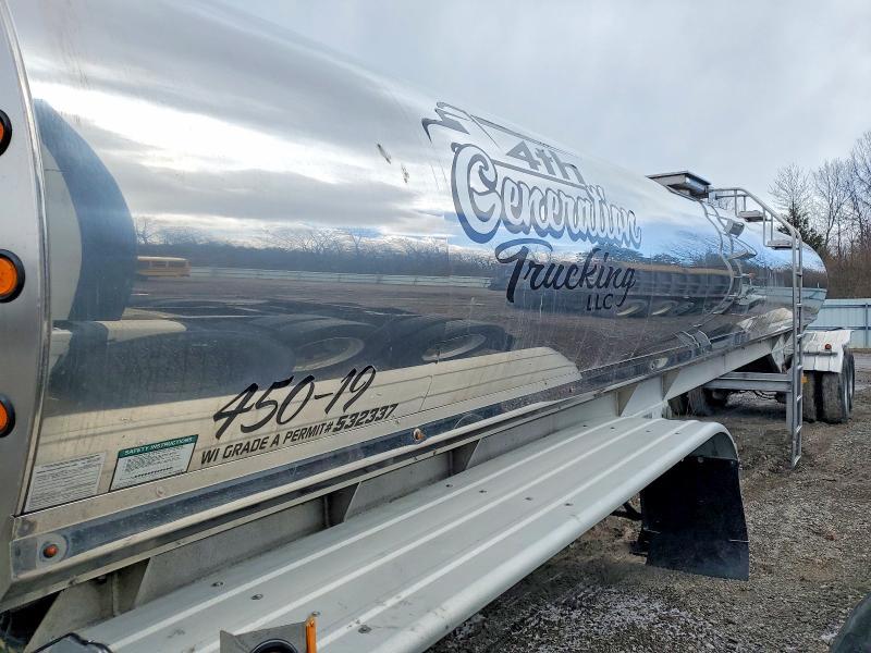 2008 Walker Tank Trailer