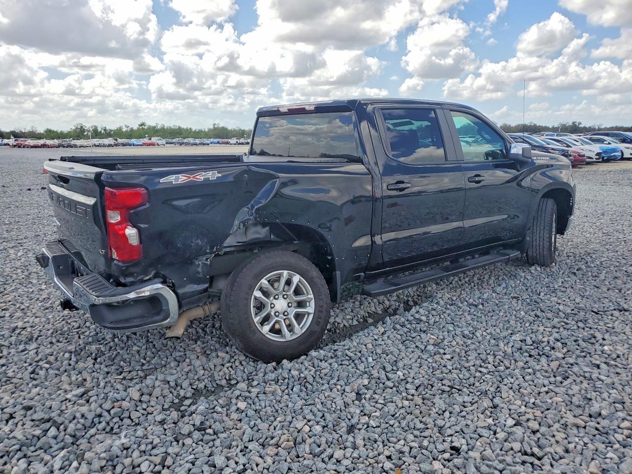 2023 Chevrolet Silverado K1500 LT-L