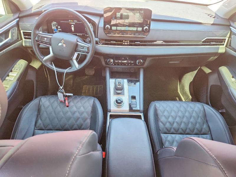 2024 Mitsubishi Outlander sel