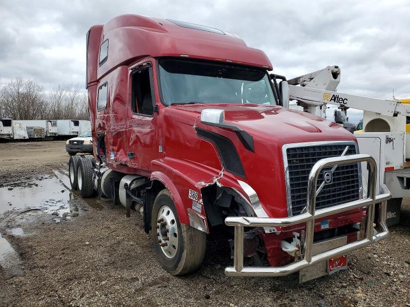 2013 Volv O vnl Semi Truck