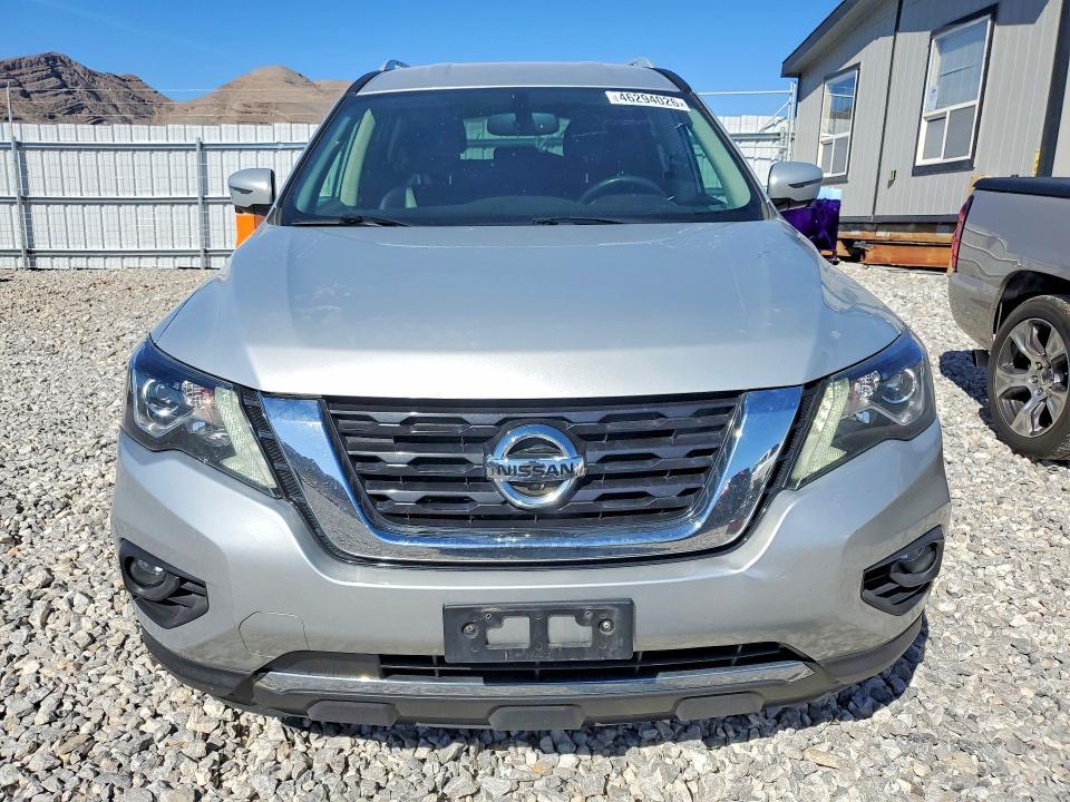 2019 Nissan Pathfinder sl