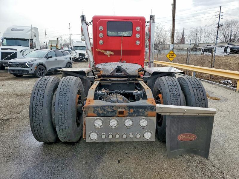2006 Peterbilt 379 Semi Truck