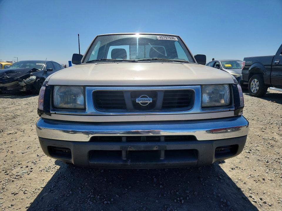1999 Nissan Frontier XE