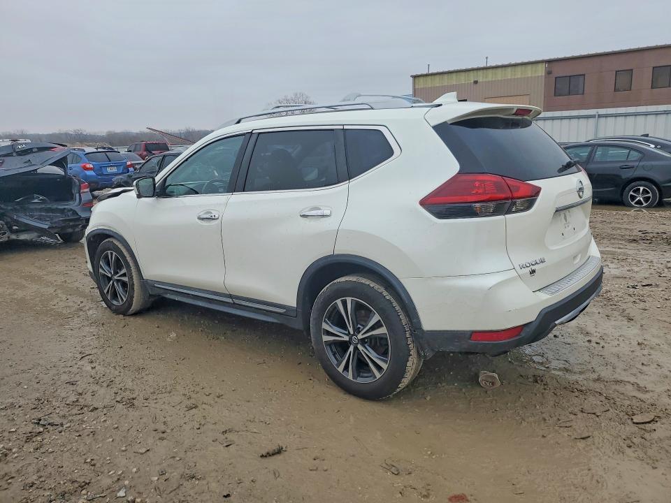 2018 Nissan Rogue s