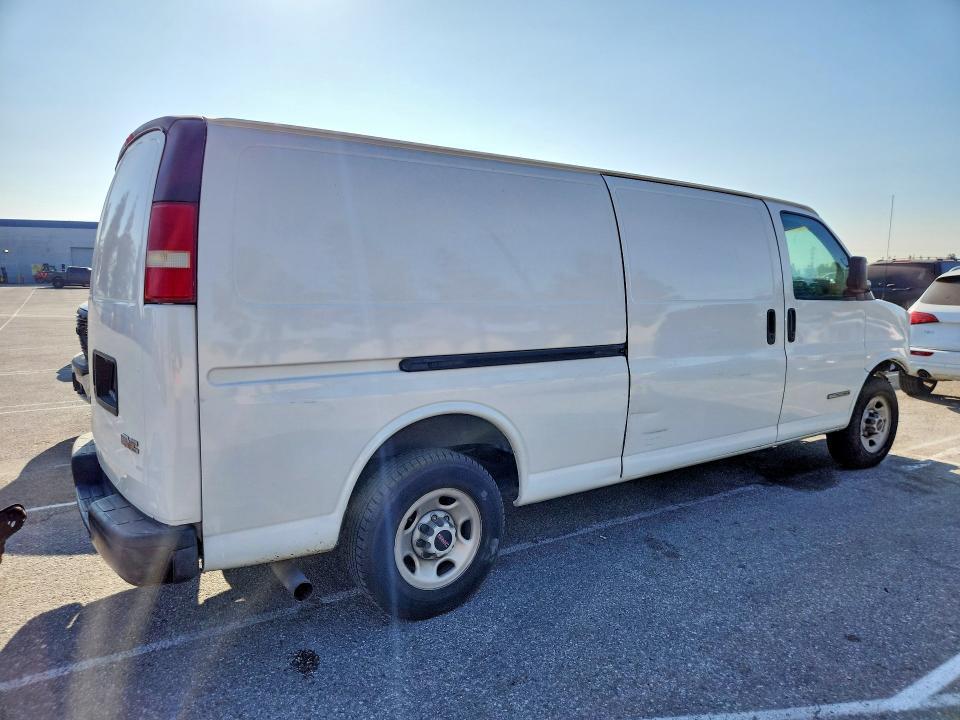 2003 GMC Savana G2500