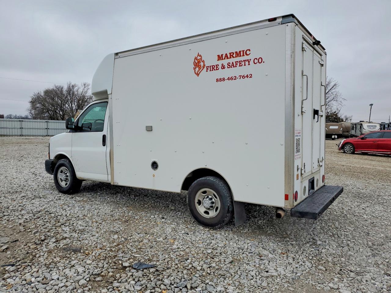 2015 Chev Express G3500
