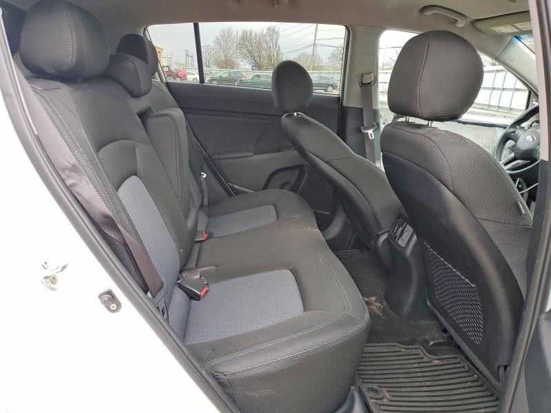 2015 KIA Sportage lx