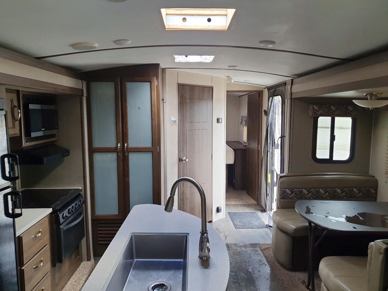 2018 Keystone Premier Camper