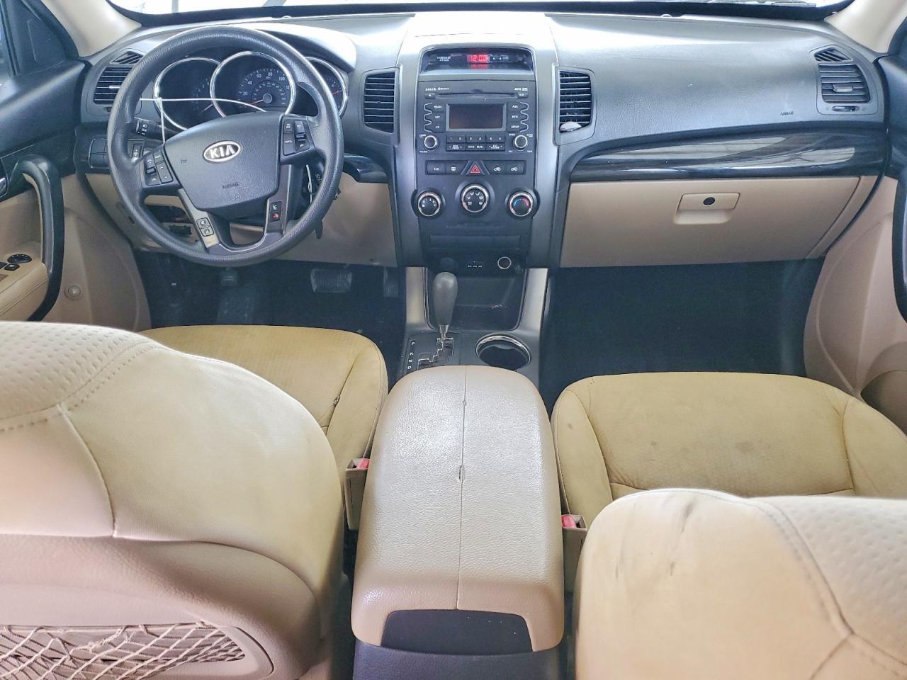 2013 KIA Sorento lx