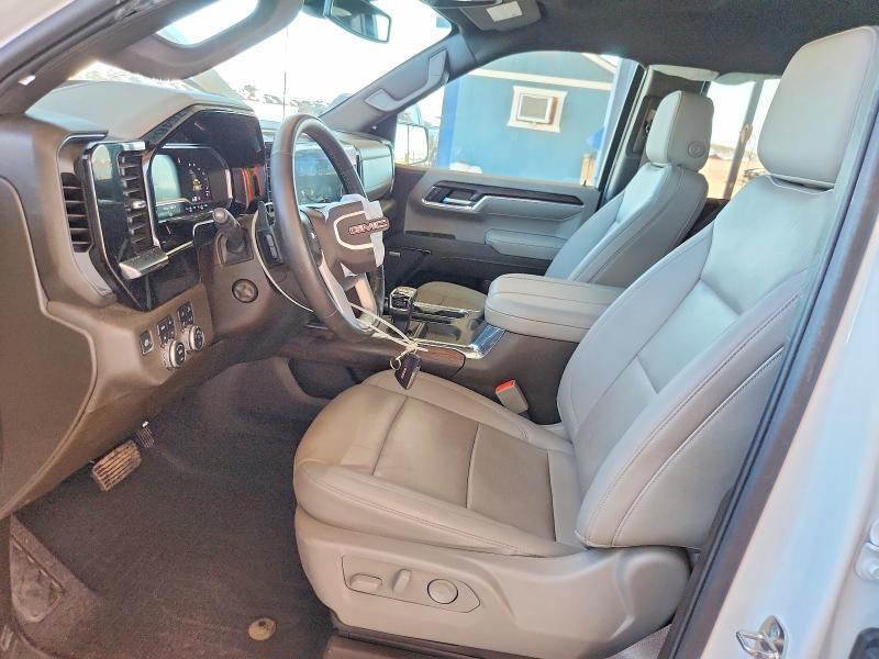 2024 GMC Sierra K1500 slt