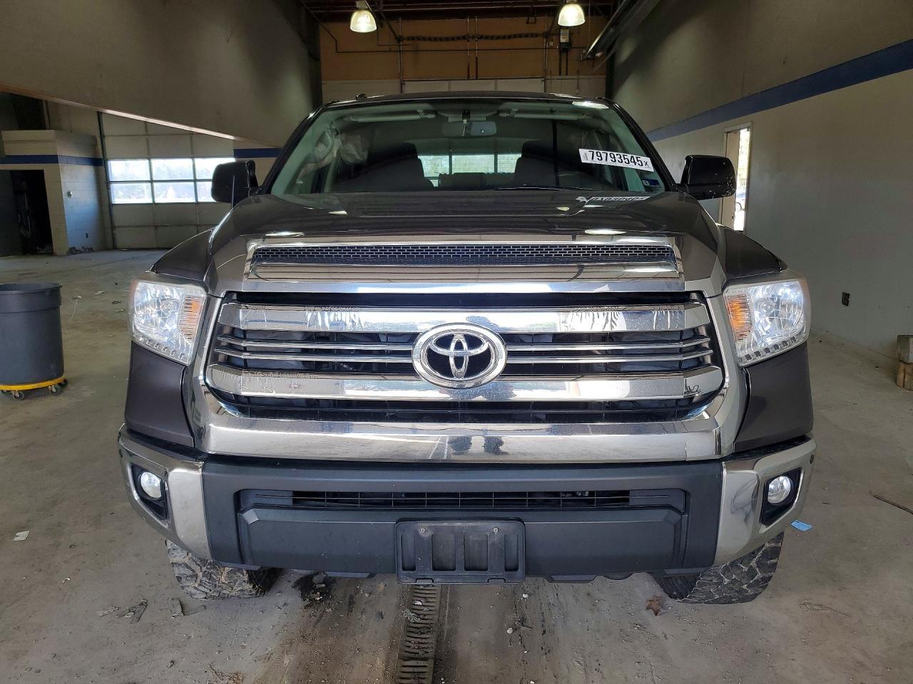 2016 Toyota Tundra SR5