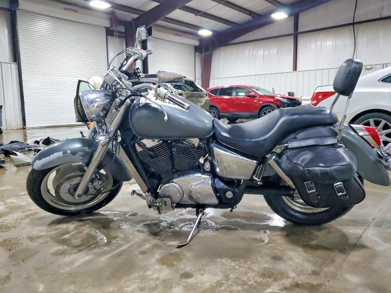 2005 Honda VT1100 C2