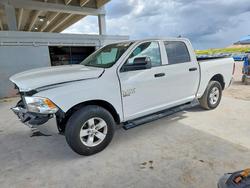 Camiones de alquiler a la venta en subasta: 2022 Dodge RAM 1500 Classic SLT