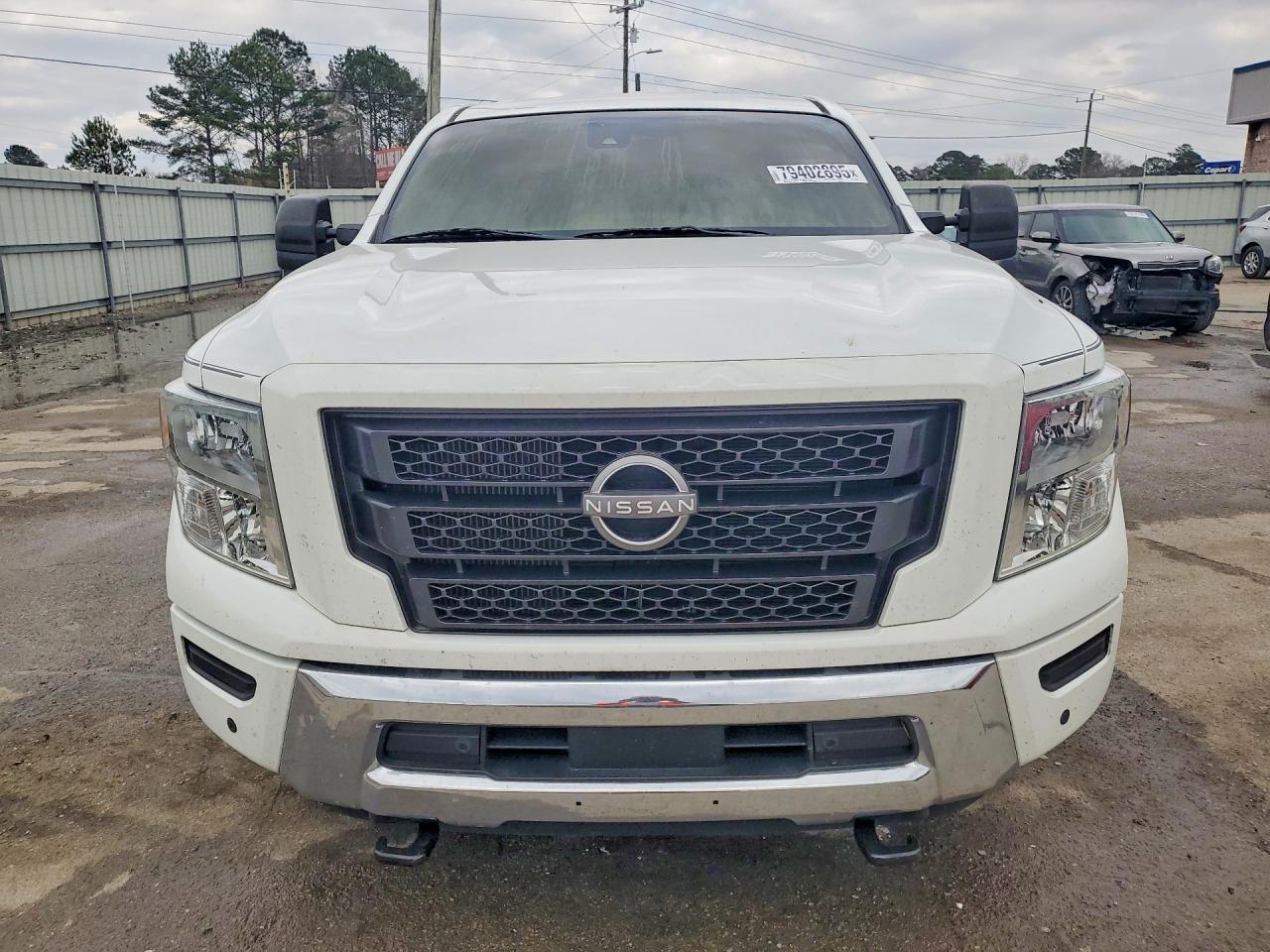 2023 Nissan Titan XD SV