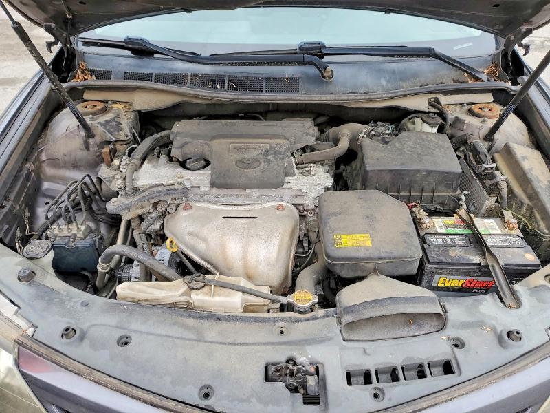 2013 Toyota Camry le 4D Sedan