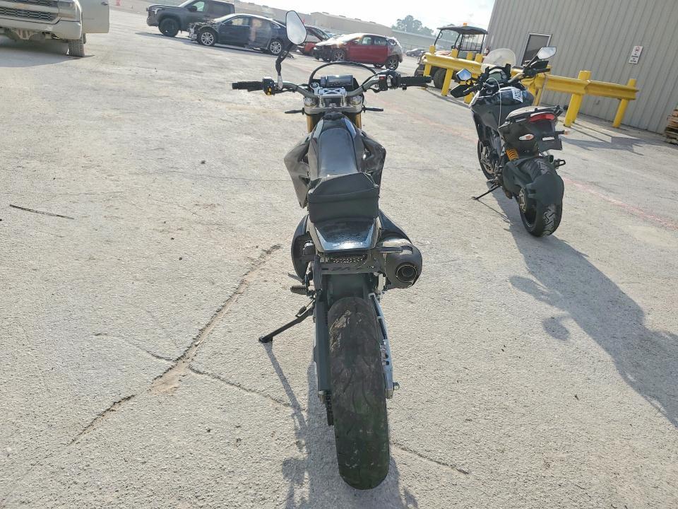 2024 Suzuki DR-Z400 SM