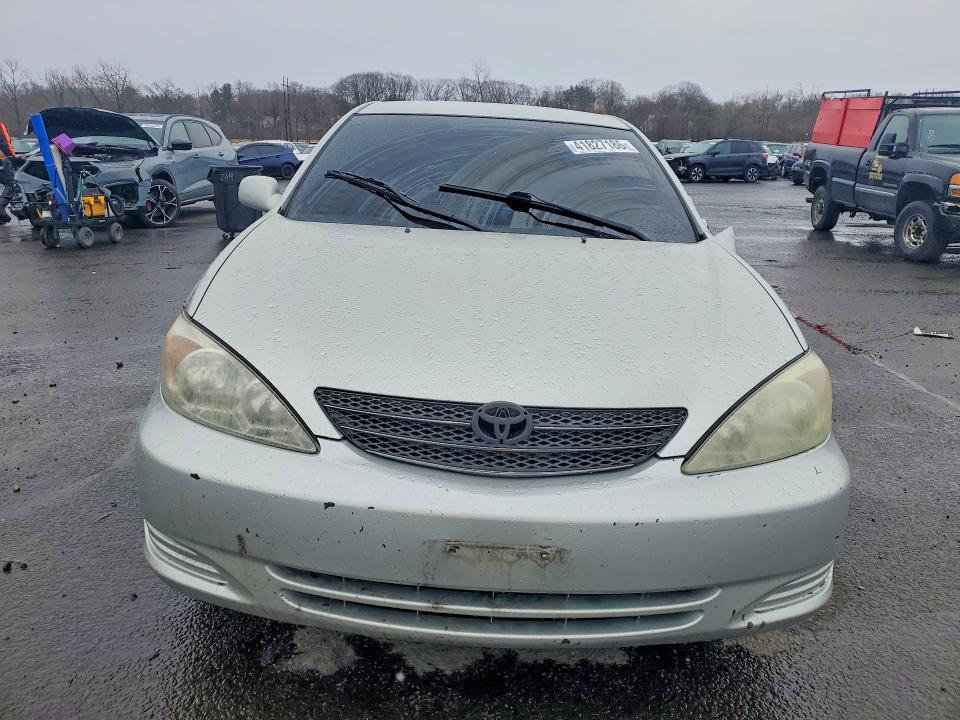 2003 Toyota Camry le