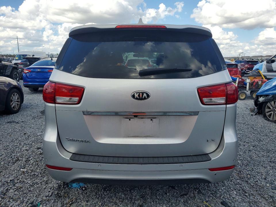 2017 KIA Sedona lx