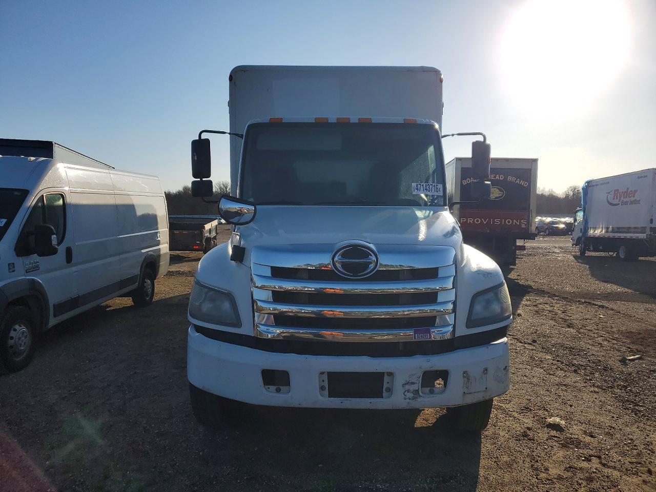 2016 Hino Hino 338-BOX Truck