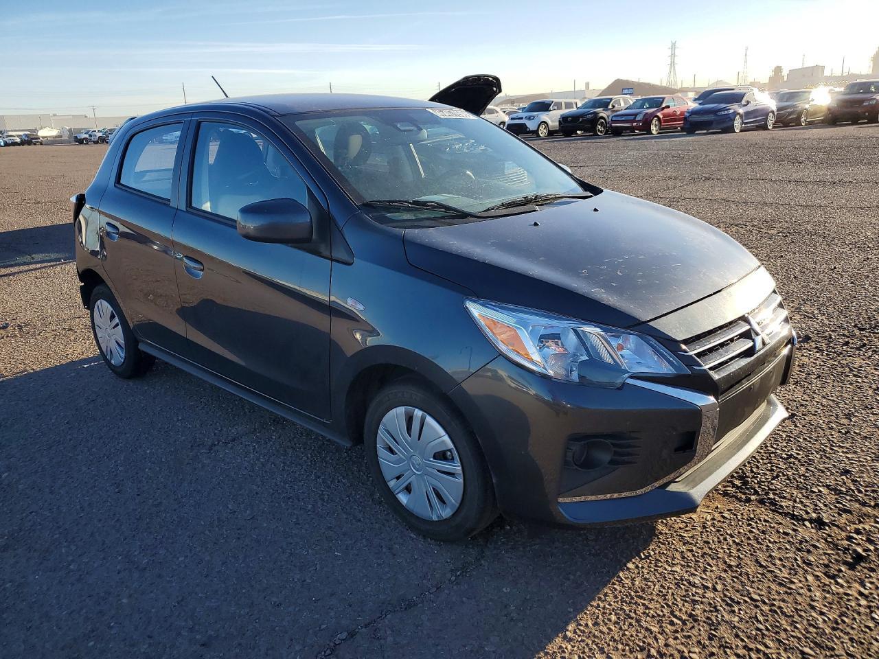 2024 Mitsubishi Mirage es