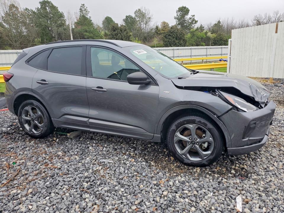 2024 Ford Escape st Line