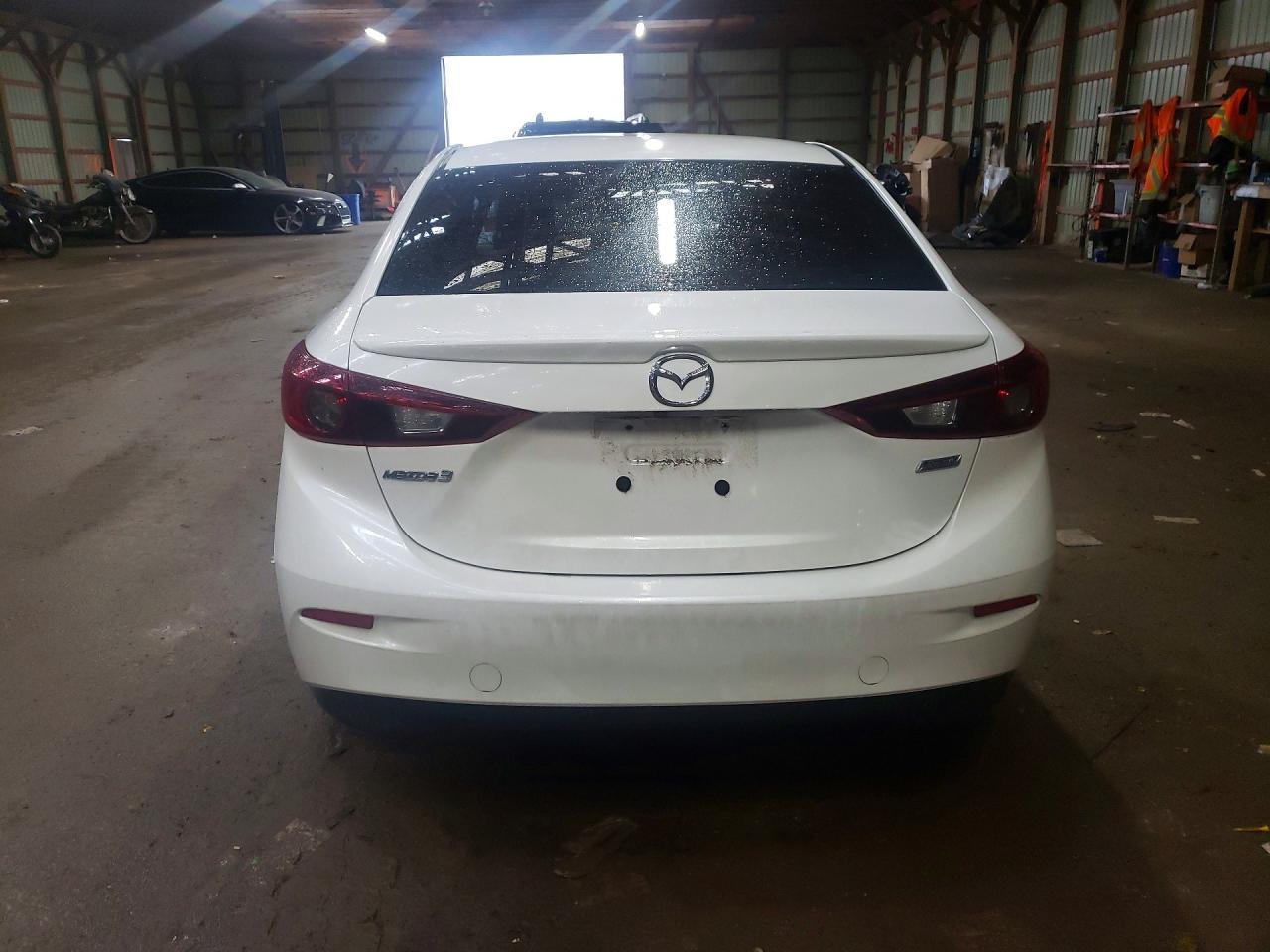 2018 Mazda 3 gs