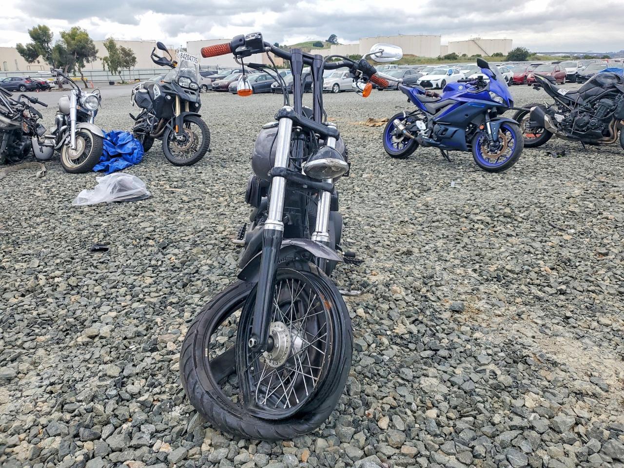 2014 Harley-Davidson Fxdb Dyna Street BOB