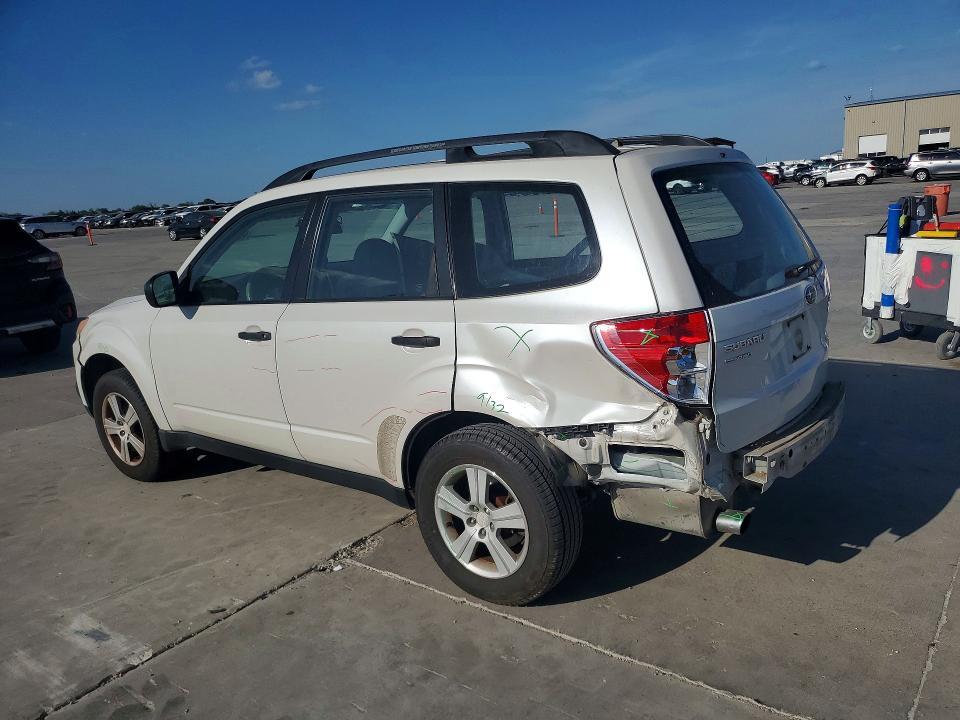 2010 Subaru Forester xs