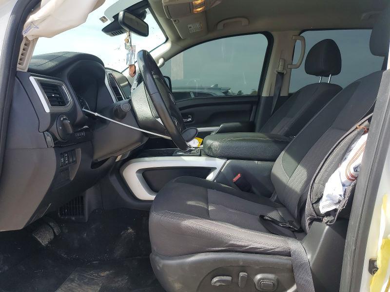 2020 Nissan Titan SV