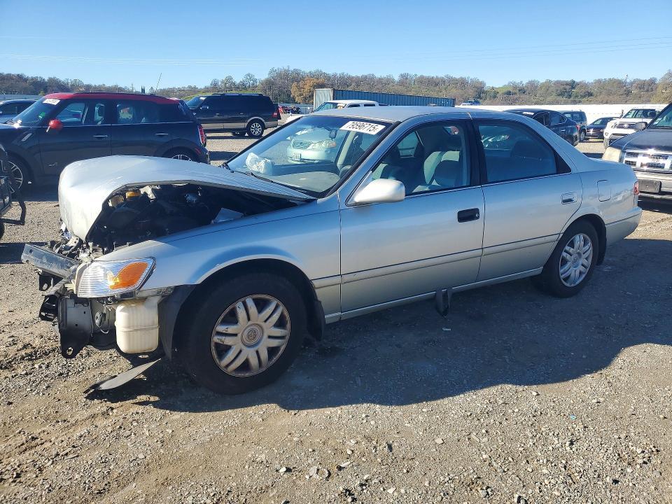 2001 Toyota Camry le