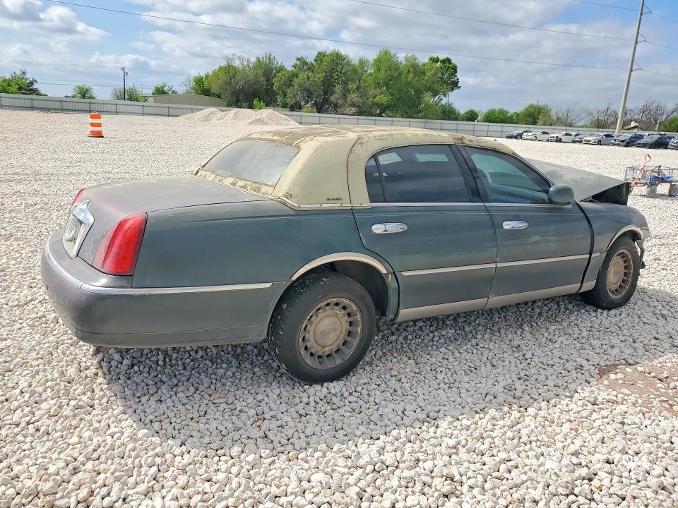 2000 Lincoln Town car Executive
