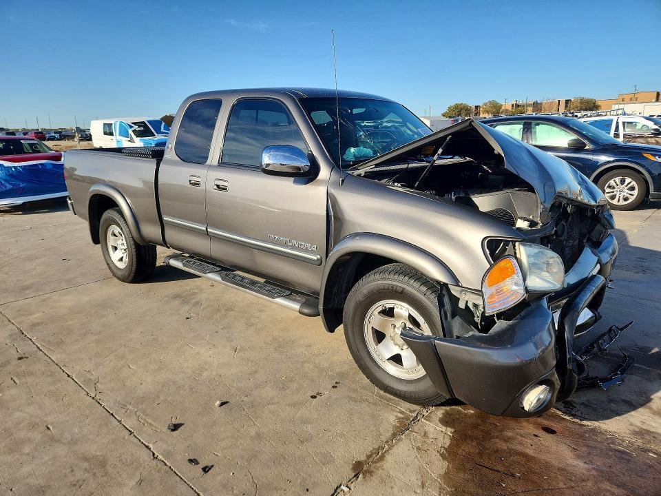 2004 Toyota Tundra SR5