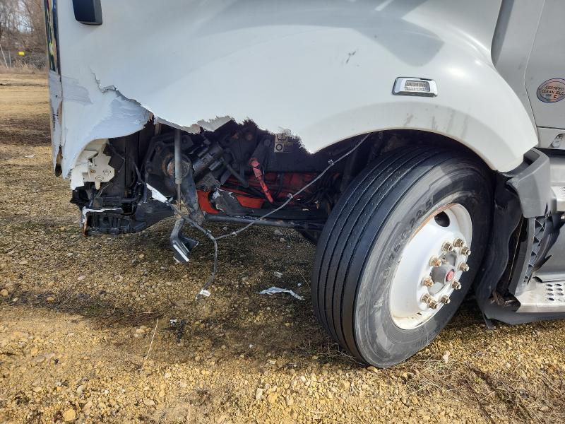2020 Kenworth Constructi-Semi Truck