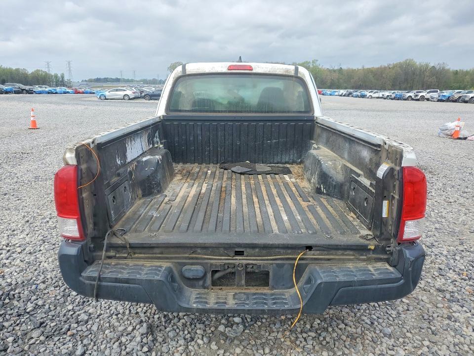2016 Toyota Tacoma SR