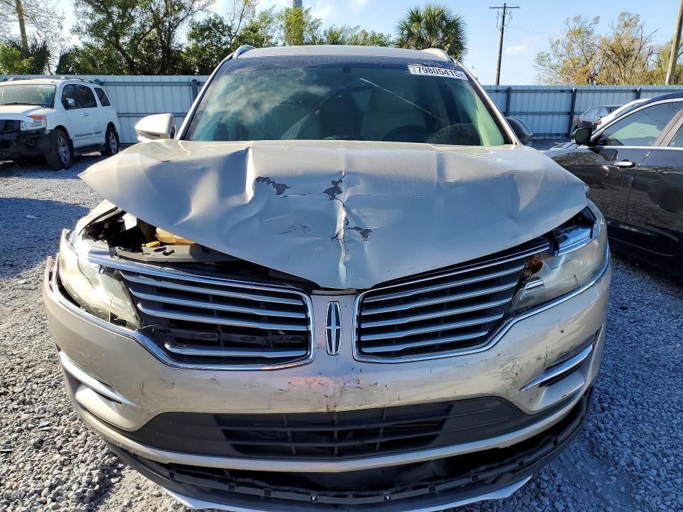 2015 Lincoln Townhouse MKC