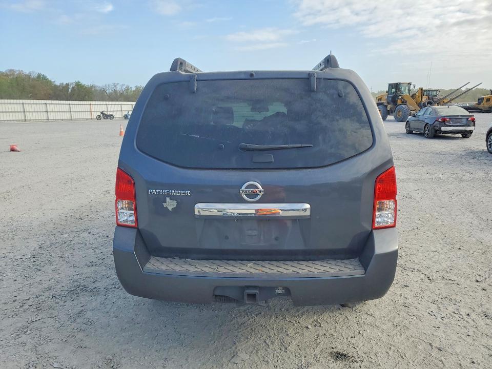 2011 Nissan Pathfinder s