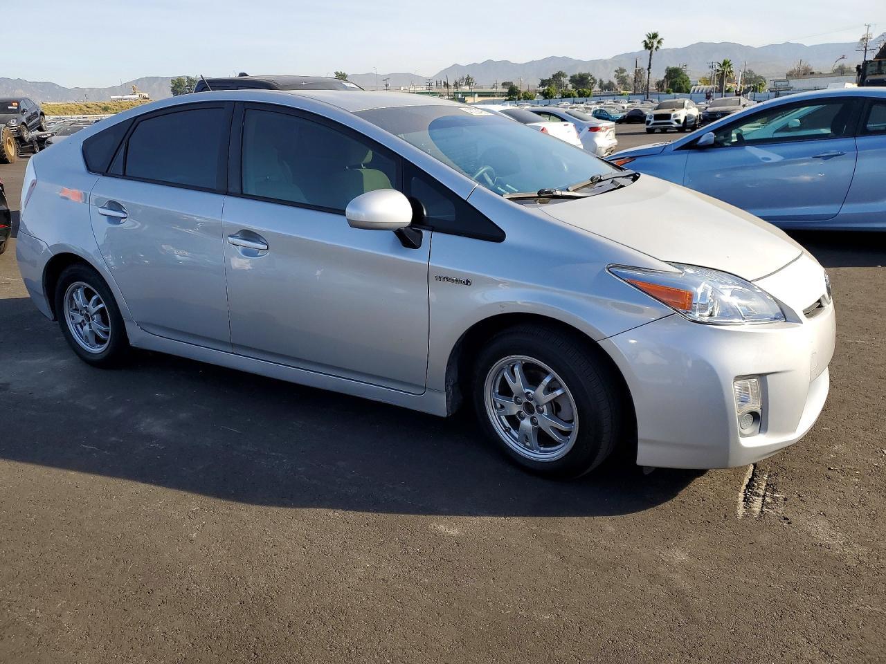 2011 Toyota Prius Three