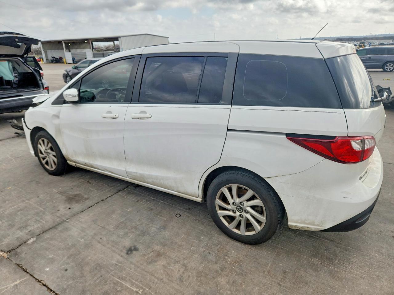 2014 Mazda 5 Sport